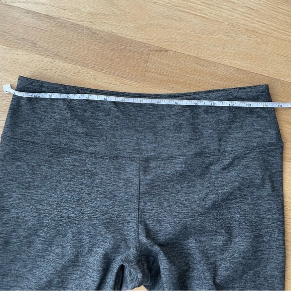 Kyodan Gray Workout Capri Leggings Size Medium In Excellent Condition - Picture 6 of 7
